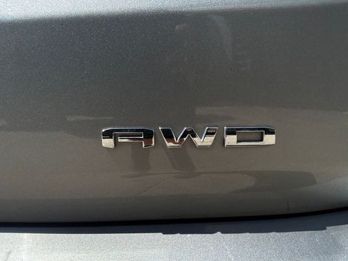 Used 2024 GMC Terrain SLT AWD/4WD image 10