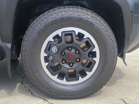 Used 2026 Toyota 4Runner TRD Off-Road Premium AWD/4WD image 21