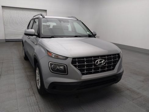 Used 2020 Hyundai Venue SEL FWD image 14