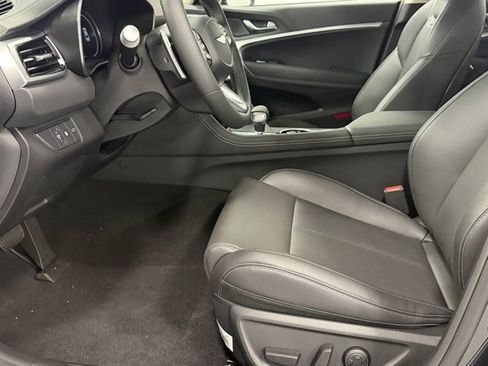 New 2026 Genesis G70 2.5T image 11