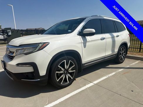 Used 2019 Honda Pilot Touring image 1
