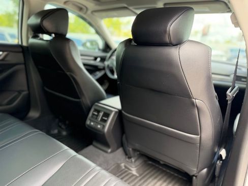 Used 2021 Honda Accord Touring image 19