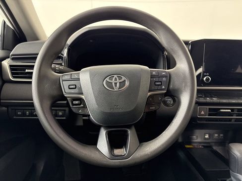 Used 2025 Toyota Camry LE image 20
