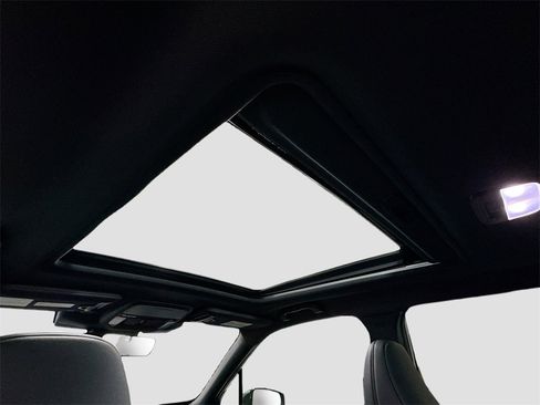 Certified 2025 Subaru Forester Sport image 21