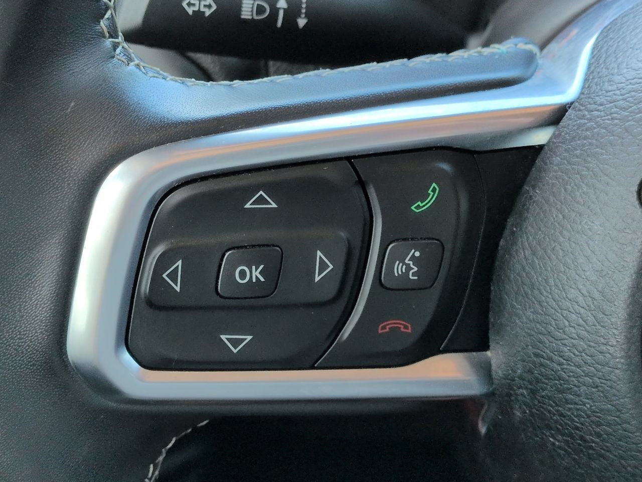 Used 2019 Jeep Wrangler Unlimited Sahara w/ LED Lighting Group AWD/4WD image 22