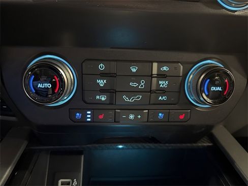 Used 2020 Ford F150 Raptor w/ Equipment Group 802A Luxury image 21