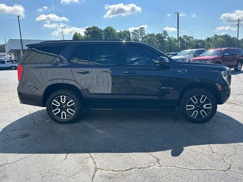 Used 2024 GMC Yukon AT4 AWD/4WD image 5