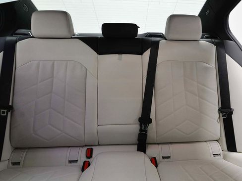 Used 2026 BMW 530i w/ Premium Package RWD image 9