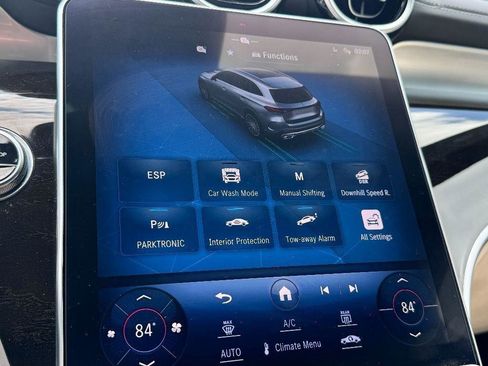 Used 2023 Mercedes-Benz GLC 300 4MATIC image 27