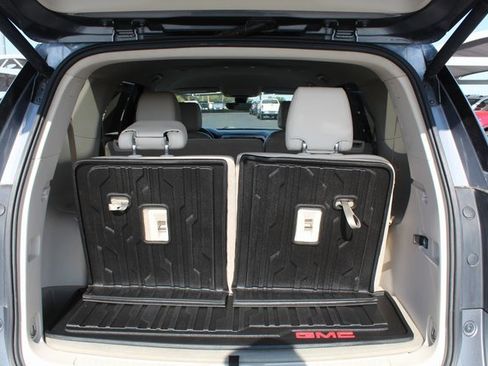 Used 2021 GMC Acadia Denali w/ Denali Technology Package image 6