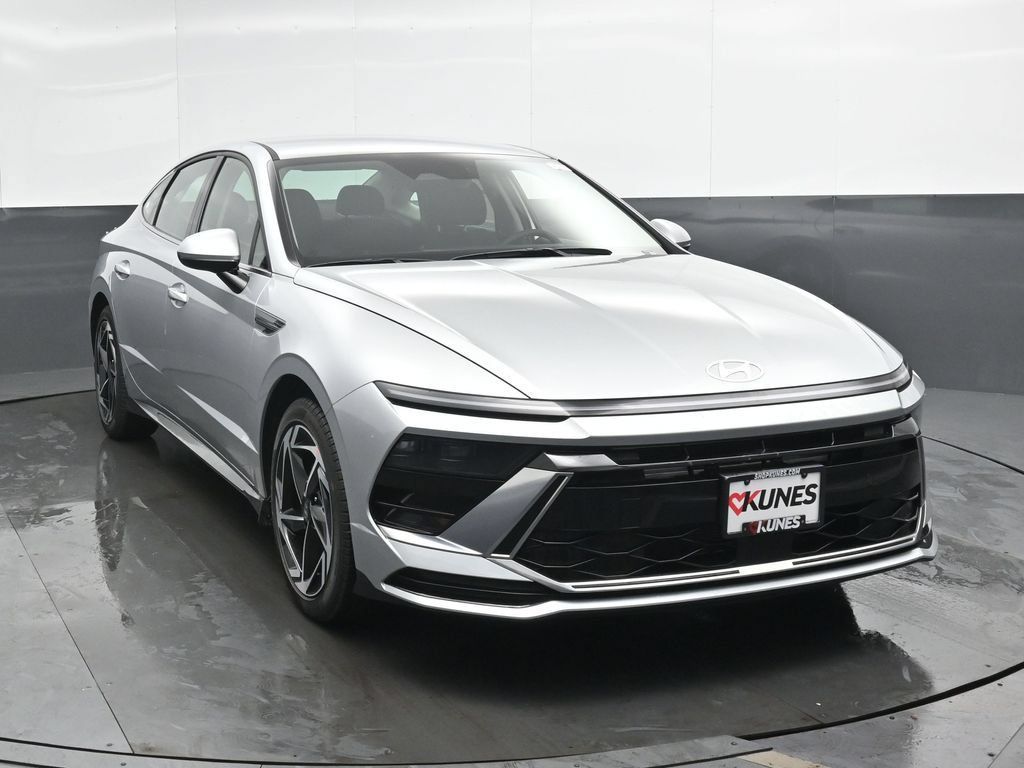 New 2026 Hyundai Sonata SEL FWD image 4