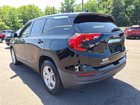 Used 2020 GMC Terrain SLE FWD image 4