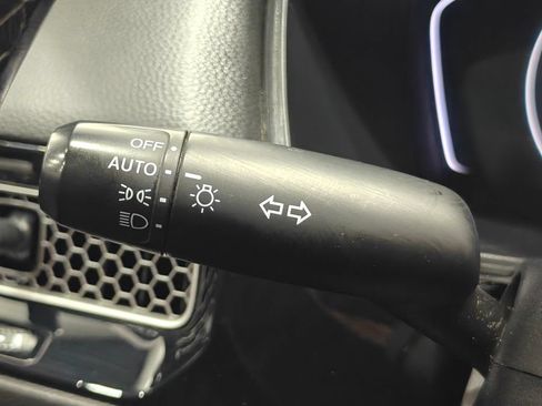 Used 2023 Honda Civic Sport image 37