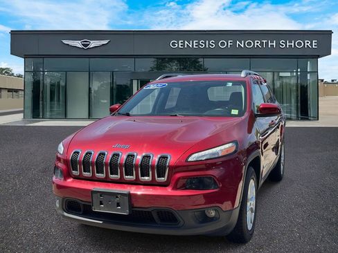 Used 2016 Jeep Cherokee Latitude AWD/4WD image 4