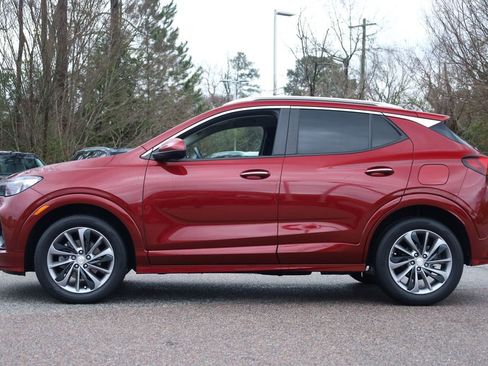 Used 2023 Buick Encore GX Select w/ Sport Touring Package image 2