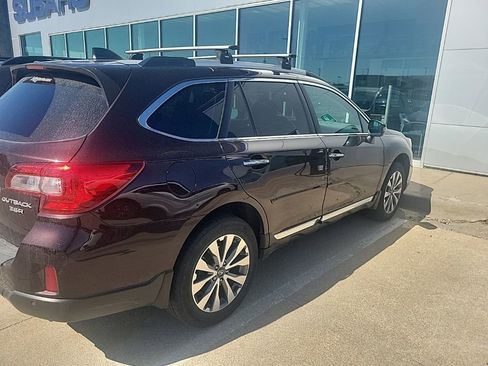 Used 2017 Subaru Outback 3.6R Touring w/ Popular Package #5A AWD/4WD image 3