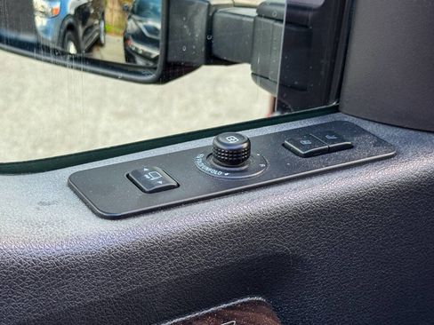 Used 2015 Ford F350 Platinum image 19