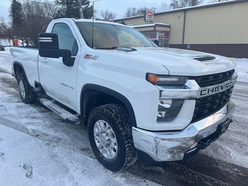 Used 2022 Chevrolet Silverado 3500 LT w/ Convenience Package image 3