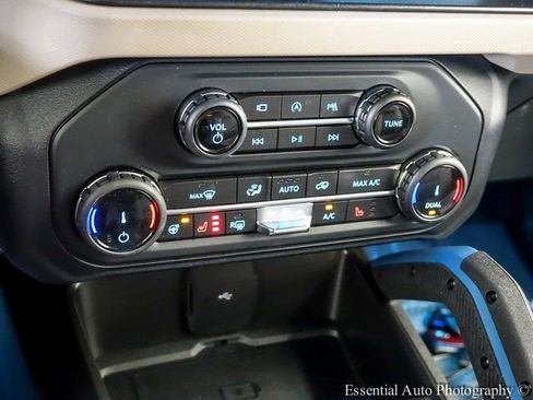 Used 2022 Ford Bronco Wildtrak image 17