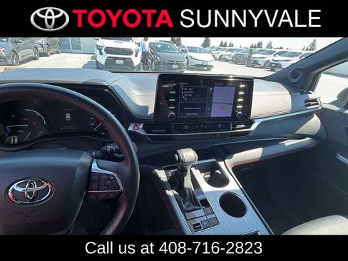 Used 2024 Toyota Sienna XSE w/ XSE Plus Package AWD/4WD image 5