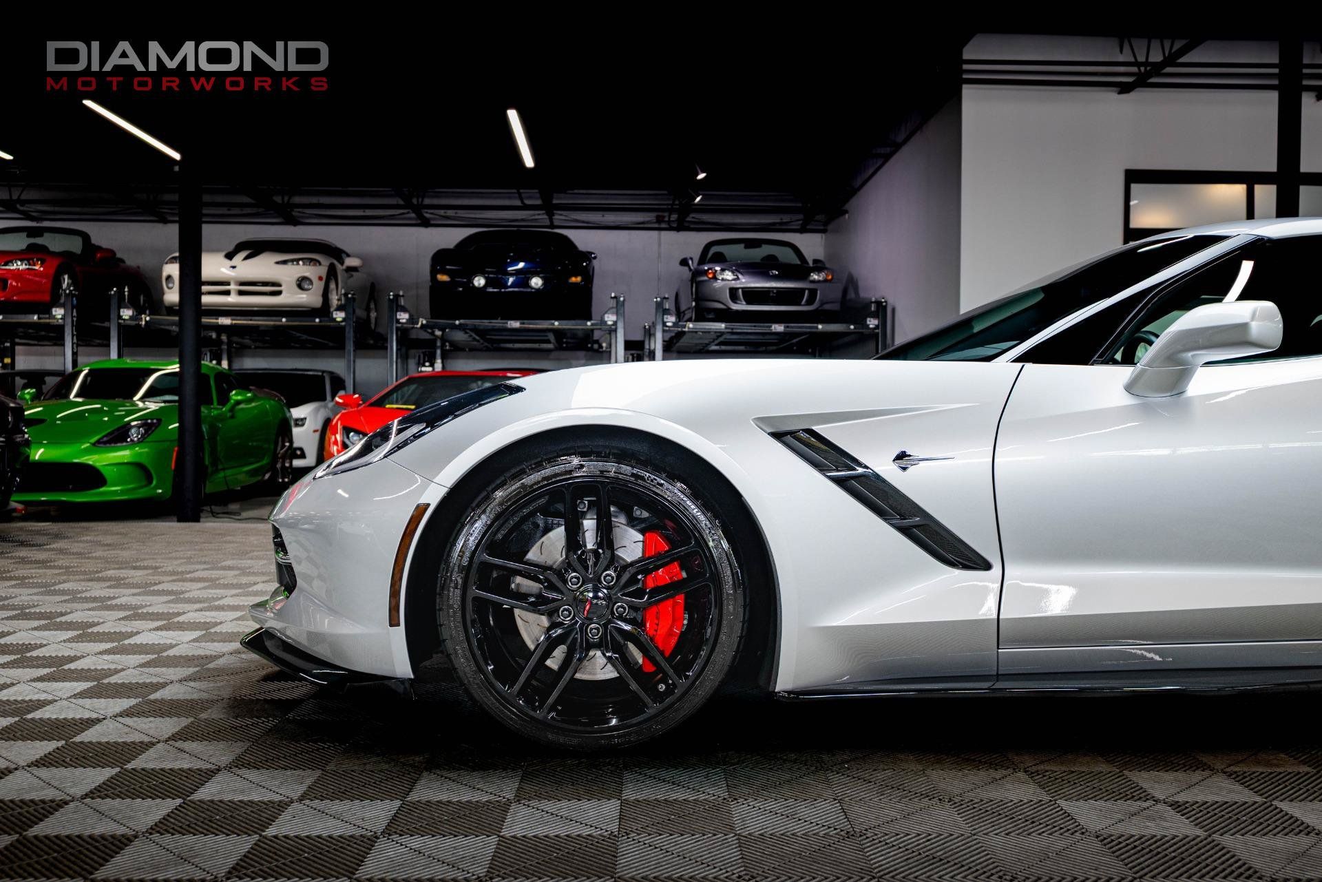 Used 2019 Chevrolet Corvette Stingray Coupe RWD image 8
