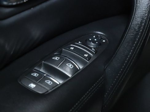 Used 2022 Nissan Armada SL w/ Midnight Edition Package RWD image 17