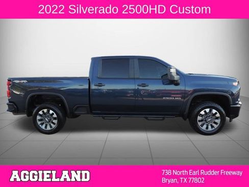 Used 2022 Chevrolet Silverado 2500 Custom w/ Custom Convenience Package AWD/4WD image 2