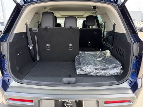 New 2026 Nissan Pathfinder SL FWD image 34