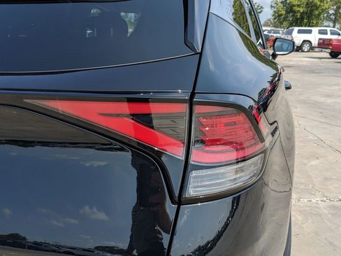 Certified 2025 Kia Sportage EX image 11