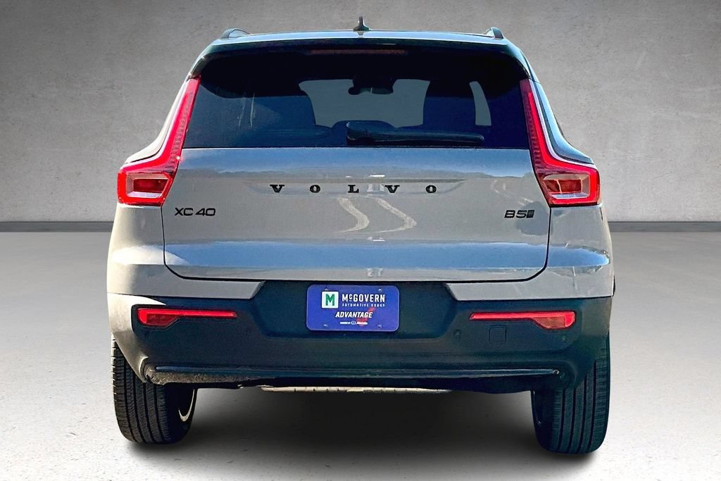 New 2026 Volvo XC40 B5 Ultra w/ Climate Package AWD/4WD image 4
