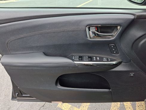 Used 2016 Toyota Avalon Limited w/ Protection Package FWD image 12
