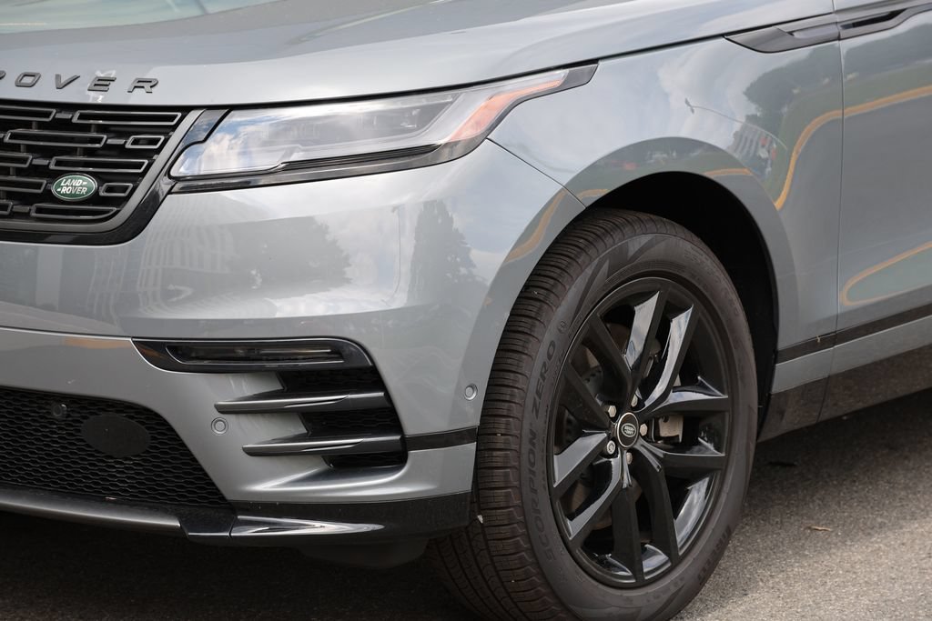 Certified 2026 Land Rover Range Rover Velar Dynamic SE AWD/4WD image 6