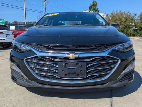 Used 2025 Chevrolet Malibu LT image 9