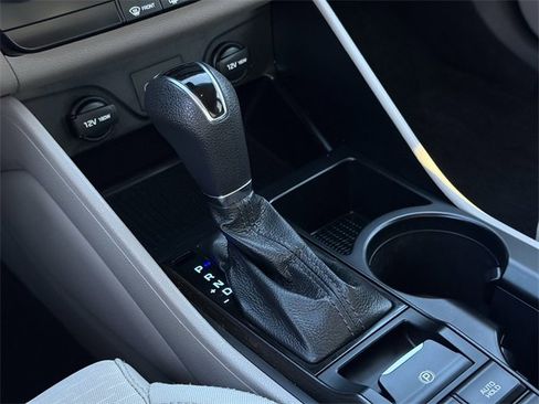 Used 2021 Hyundai Tucson SE image 19