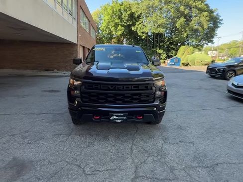 Used 2022 Chevrolet Silverado 1500 Custom Trail Boss AWD/4WD image 4