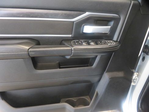 Used 2024 RAM 2500 Big Horn w/ Off Road Package AWD/4WD image 15