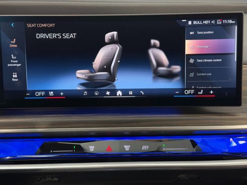 Used 2024 BMW i7 eDrive50 w/ M Sport Package image 31