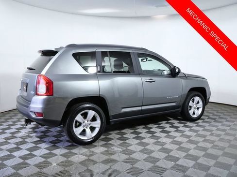 Used 2013 Jeep Compass Latitude AWD/4WD image 8