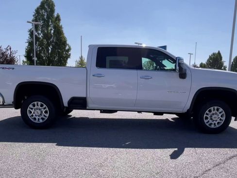 Certified 2024 Chevrolet Silverado 2500 LTZ w/ LTZ Convenience Package image 9