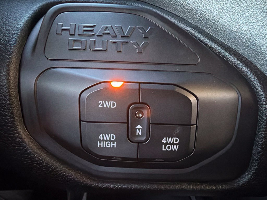 Used 2025 RAM 2500 Big Horn AWD/4WD image 30