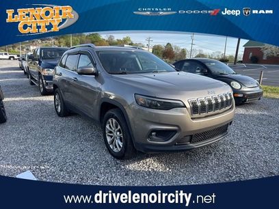 Used 2019 Jeep Cherokee Latitude w/ Popular Appearance Group