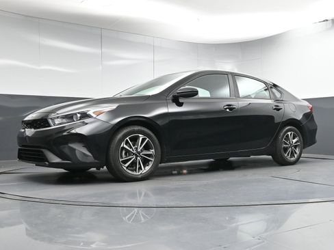 Used 2022 Kia Forte LXS image 20