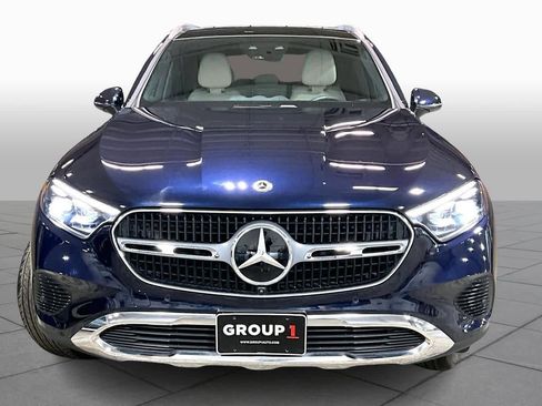 Used 2023 Mercedes-Benz GLC 300 4MATIC image 4