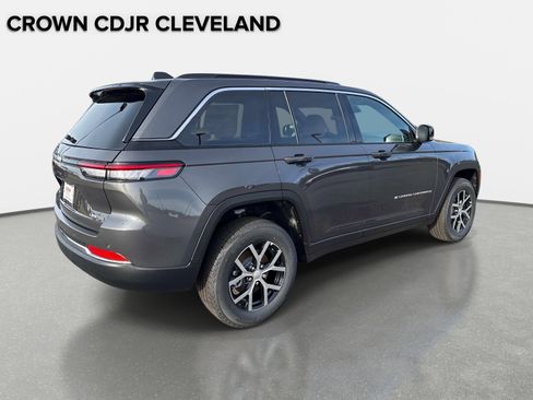 New 2025 Jeep Grand Cherokee Limited AWD/4WD image 4