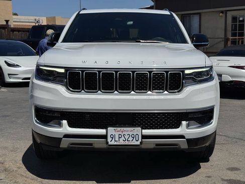 Used 2024 Jeep Wagoneer Series II w/ Flexible Seating Group RWD image 6