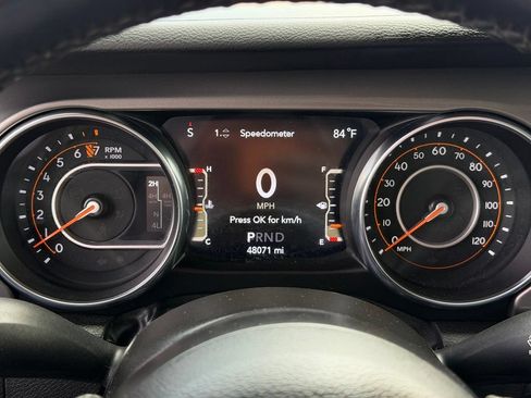 Used 2022 Jeep Wrangler Unlimited Sport AWD/4WD image 9