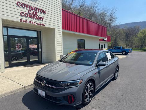 Used 2022 Volkswagen Jetta GLI Autobahn FWD image 1