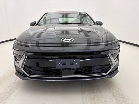 Used 2025 Hyundai Sonata SEL FWD image 17