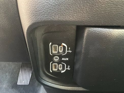 Used 2020 RAM 1500 Big Horn AWD/4WD image 42