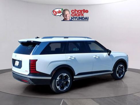 New 2026 Hyundai Palisade Limited FWD image 5